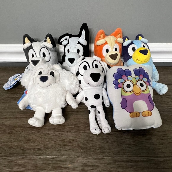 Bluey & Friends Plush Set of 7 - Picture 1 of 4